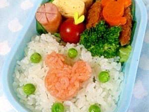 簡単キャラ弁 シルエットミッキーのお弁当 レシピ 作り方 By Cherry05 楽天レシピ 簡単キャラ弁 シルエットミッキーのお弁当 レシピ 作り方 By Cherry05 楽天レシピ